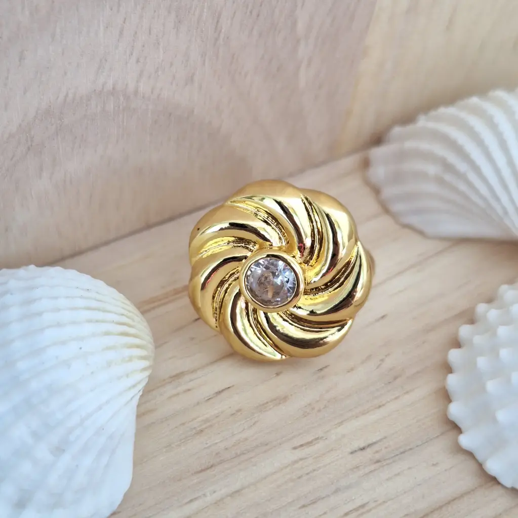 Abstract Flower Ring-Artificial Yellow Gold