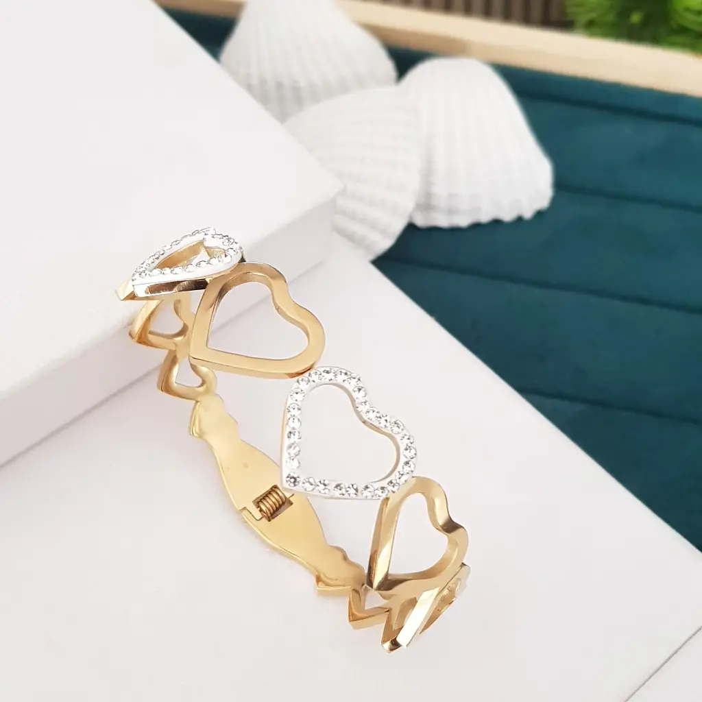 Hollow Hearts with AD stones Bracelet-Artificial Yellow Gold