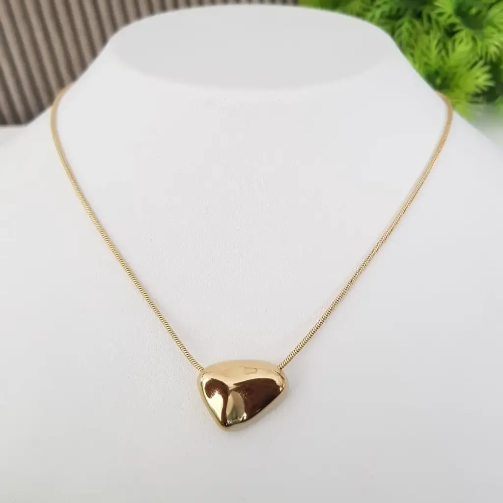 Golden Heart Accent Necklace - Artificial Yellow Gold