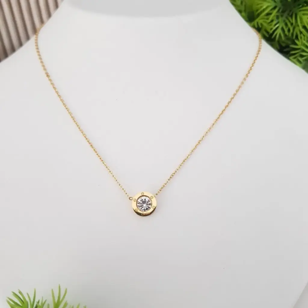 Radiant Circle Necklace - Artificial Yellow Gold