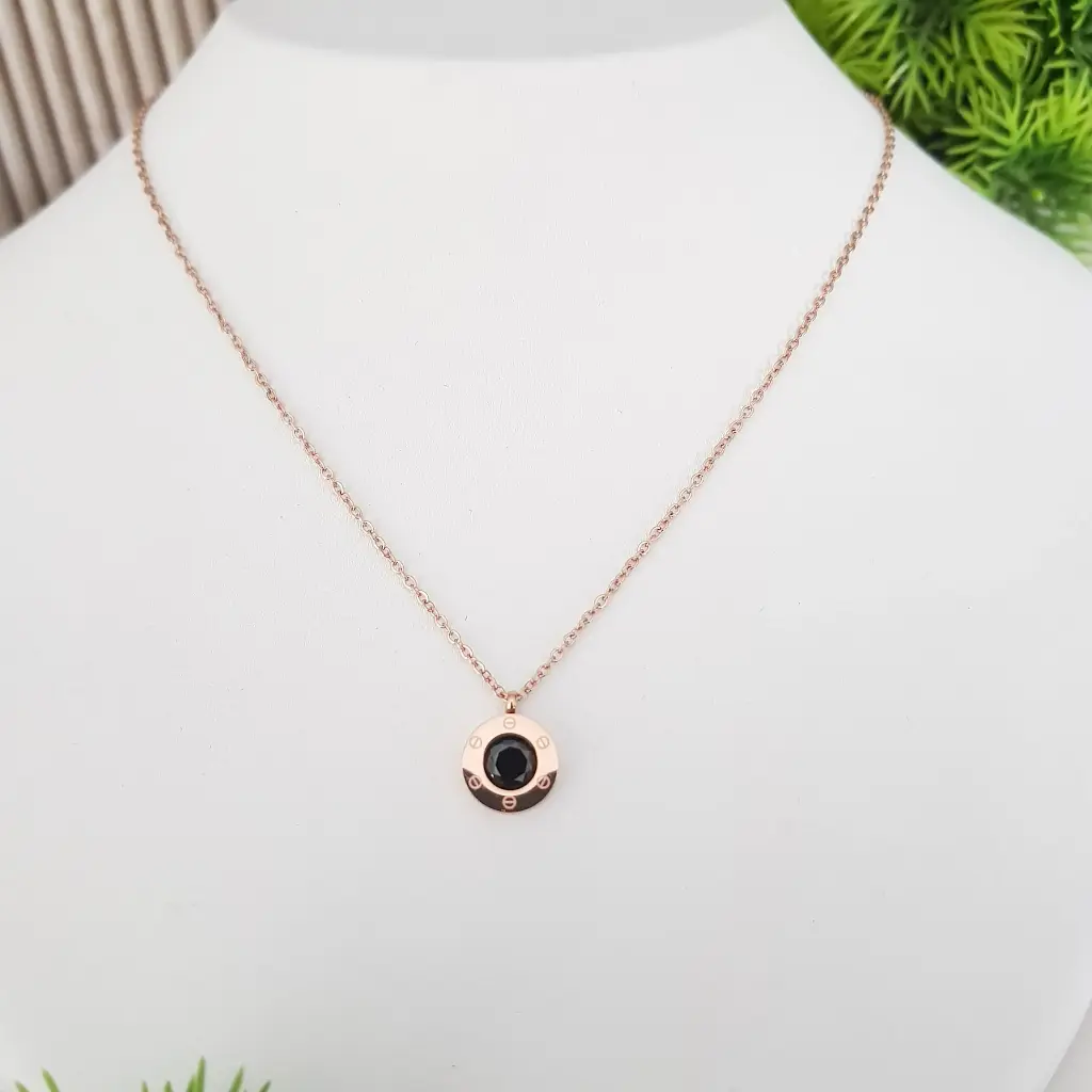 Black Stone Circle Necklace with Outer Embellishments - Artificial Yellow Gold