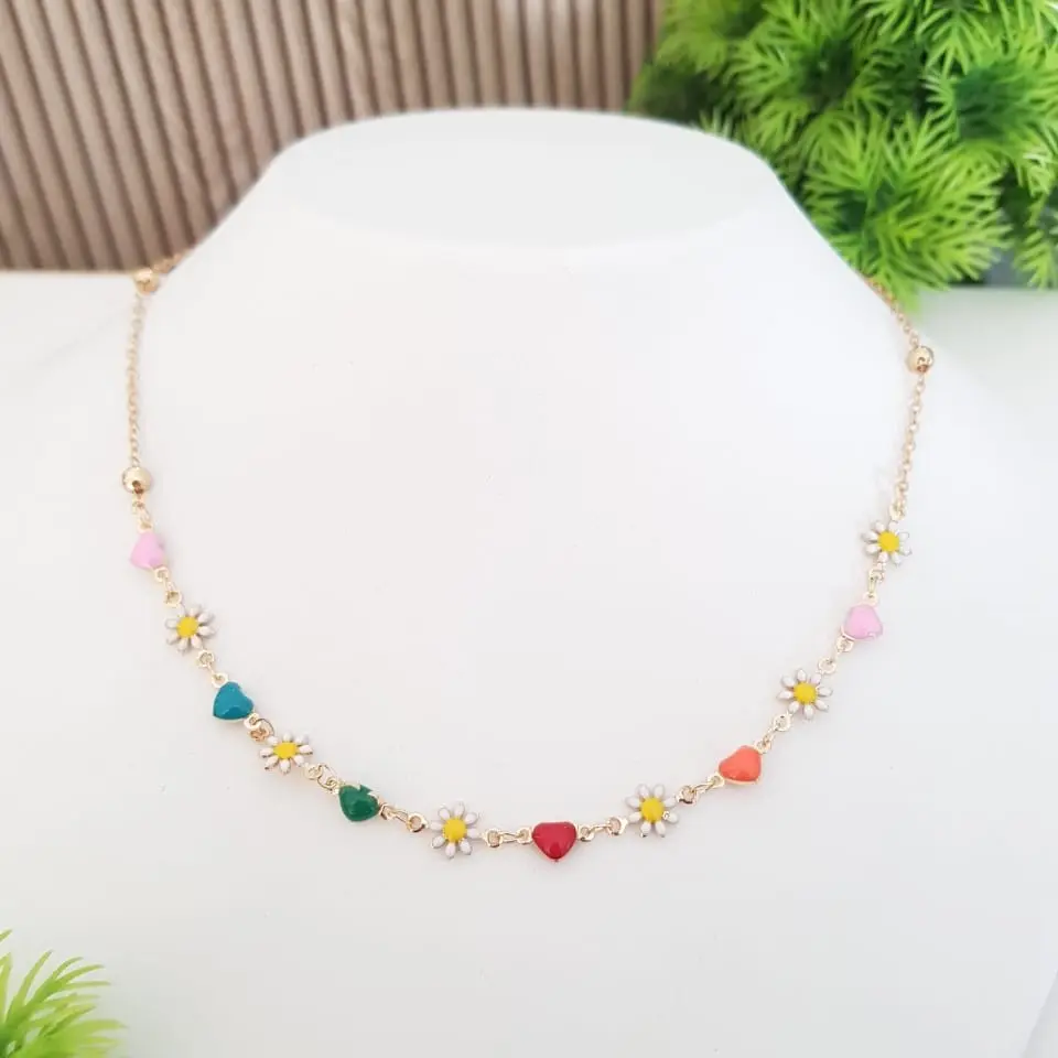 Heart and Daisy Chain Necklace - Artificial Yellow Gold